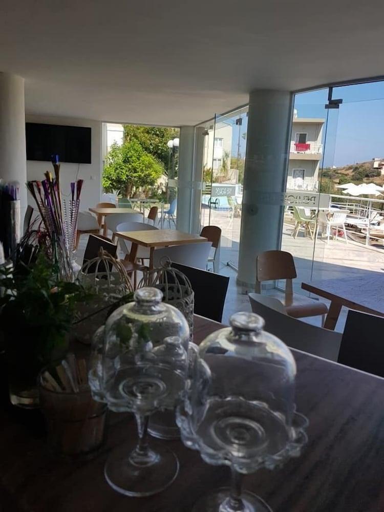 Pelagia Bay Hotel Agia Pelagia  Extérieur photo